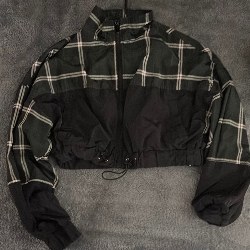 Plaid Black Women's Cropped Jacket